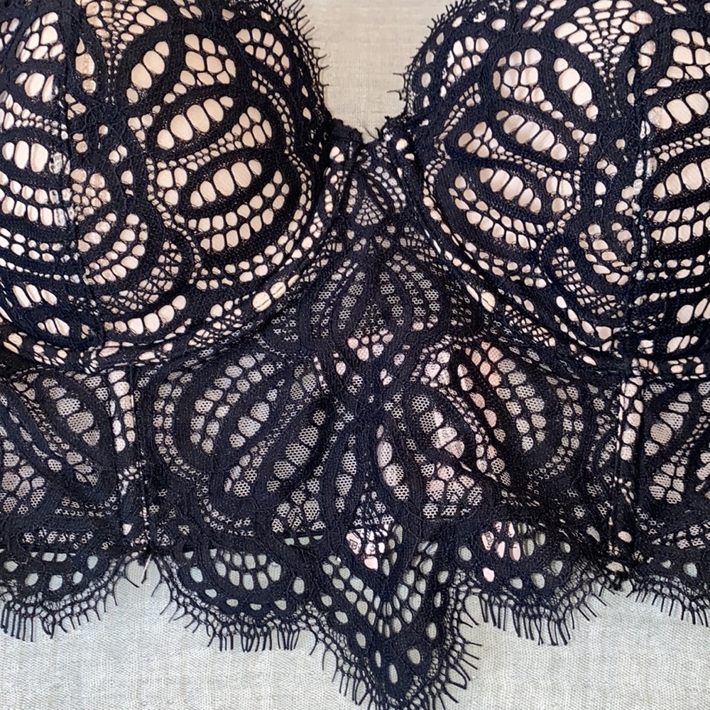 Victoria’s Secret Bra Top Sz 34C - Picture 2 of 6